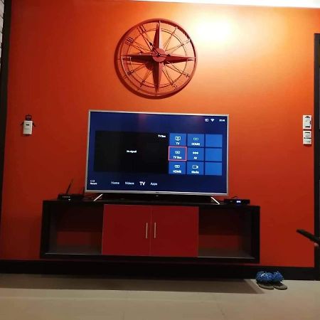 Cubao Manhattan Heights Unit 11Pq Tower B, 1Br Quezon City Eksteriør billede